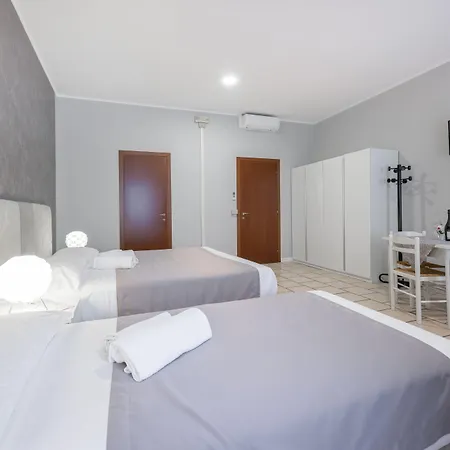 橙之栈贝尔斯酒店 招待所 的里雅斯特